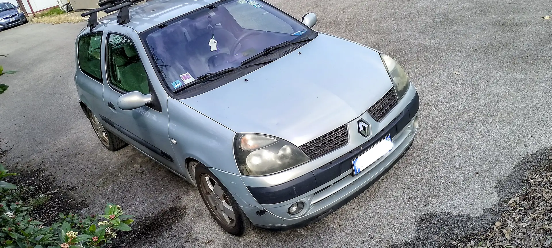 Renault Clio Clio II 2004 3p 1.4 16v Initiale Argento - 1