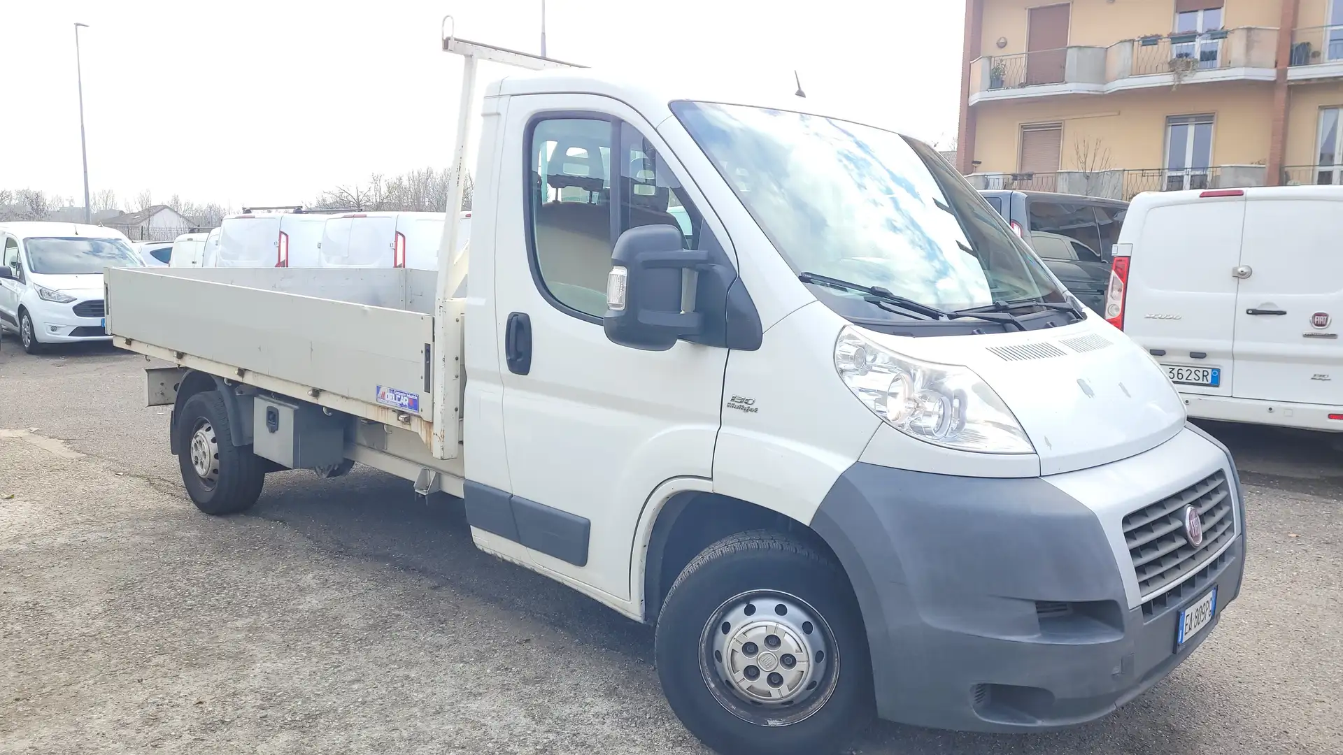 Fiat Ducato 35 2.3 MJT PL Cabinato cassone fisso 3,5m Weiß - 1