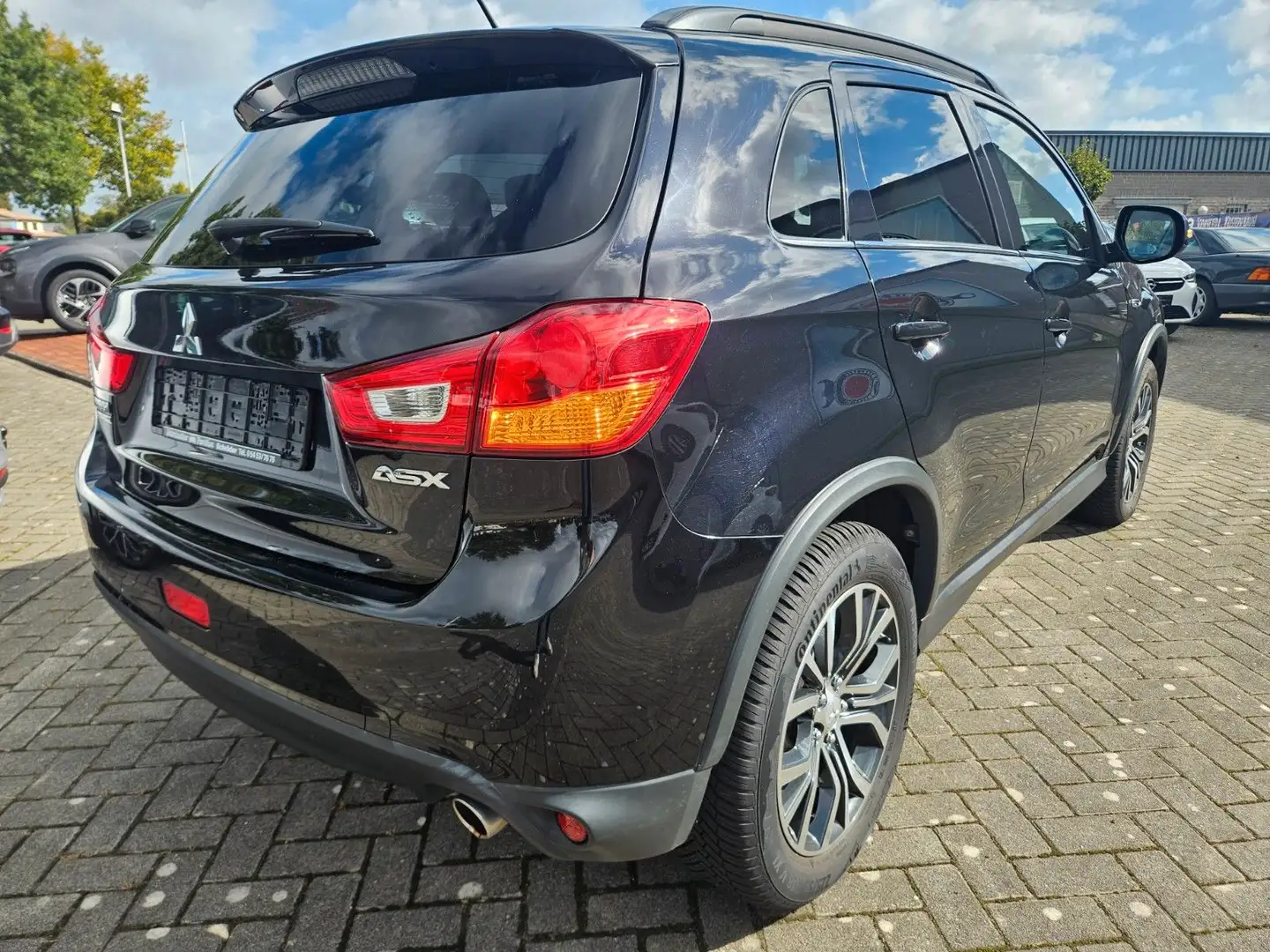 Mitsubishi ASX Basis 2WD SHZ TEMP BT ALLWETTER Schwarz - 2