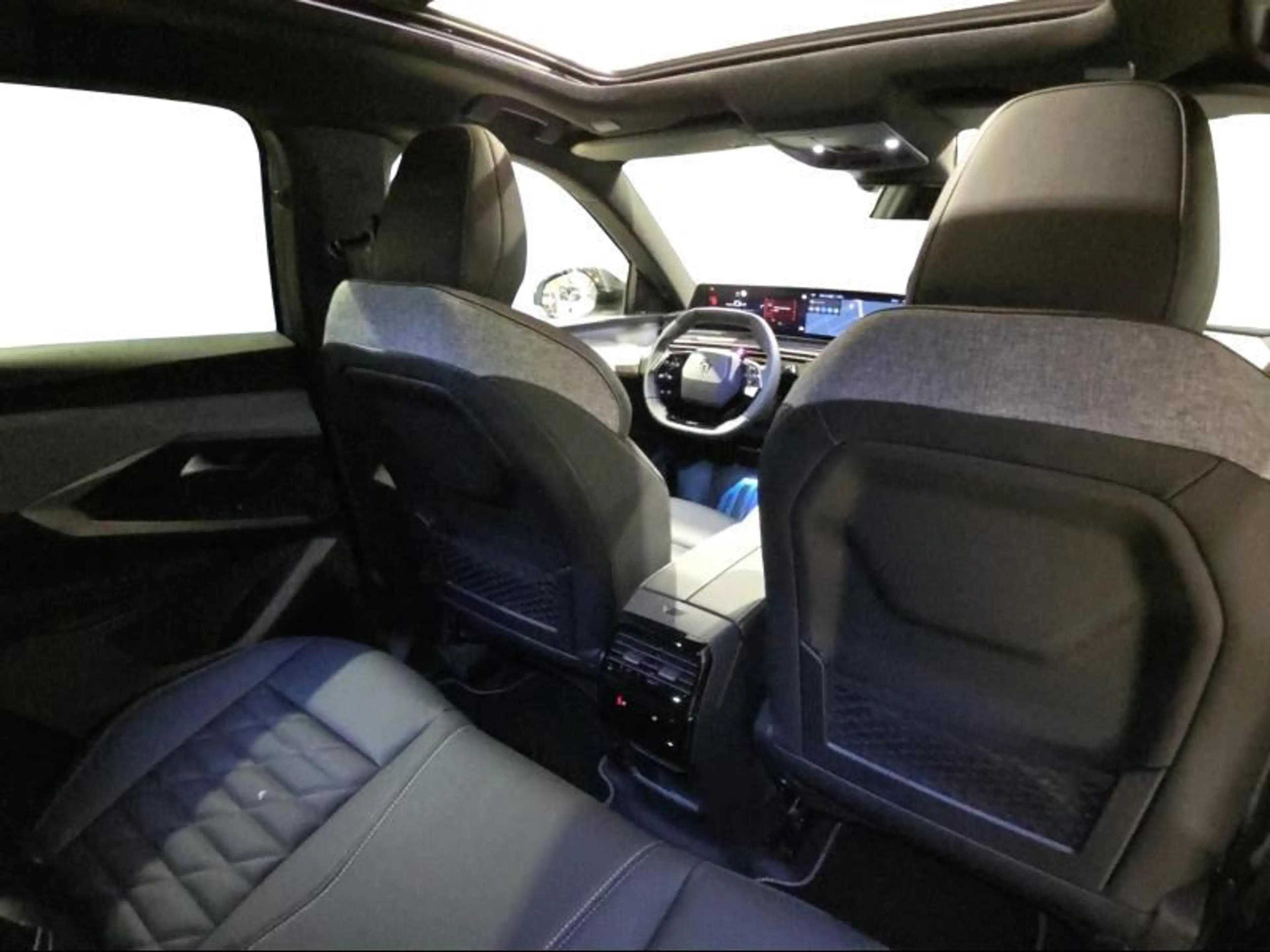 Peugeot 3008 Exclusive AWD Dual Motor 325pk Full Option — photo 10