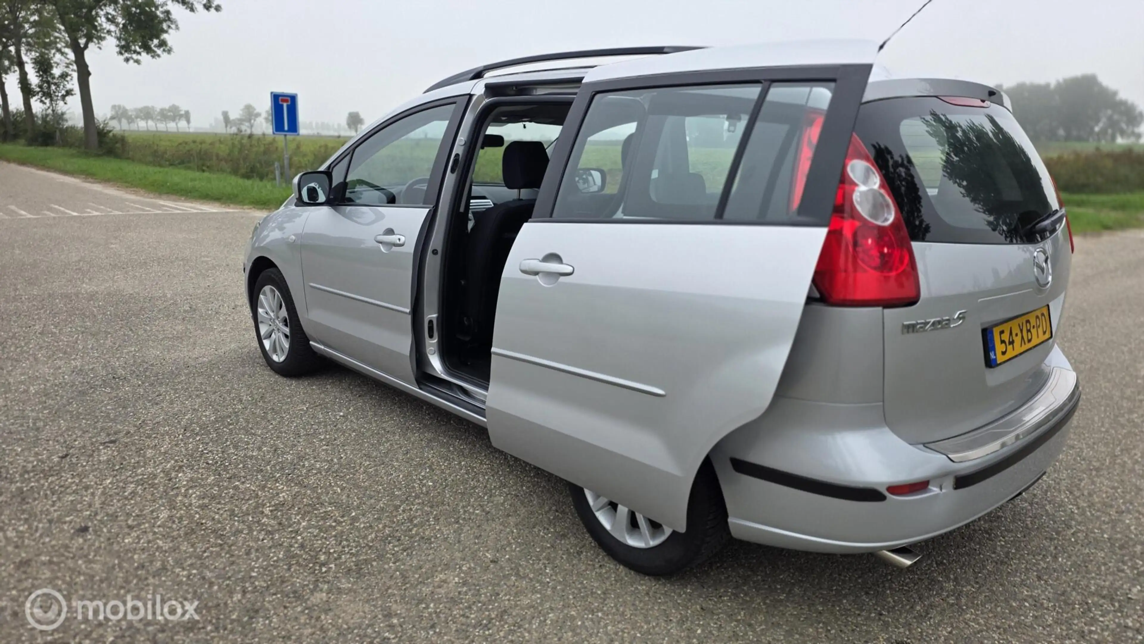 Mazda 5 1.8 Executive 7 persoons lage kilometerstand! — photo 17