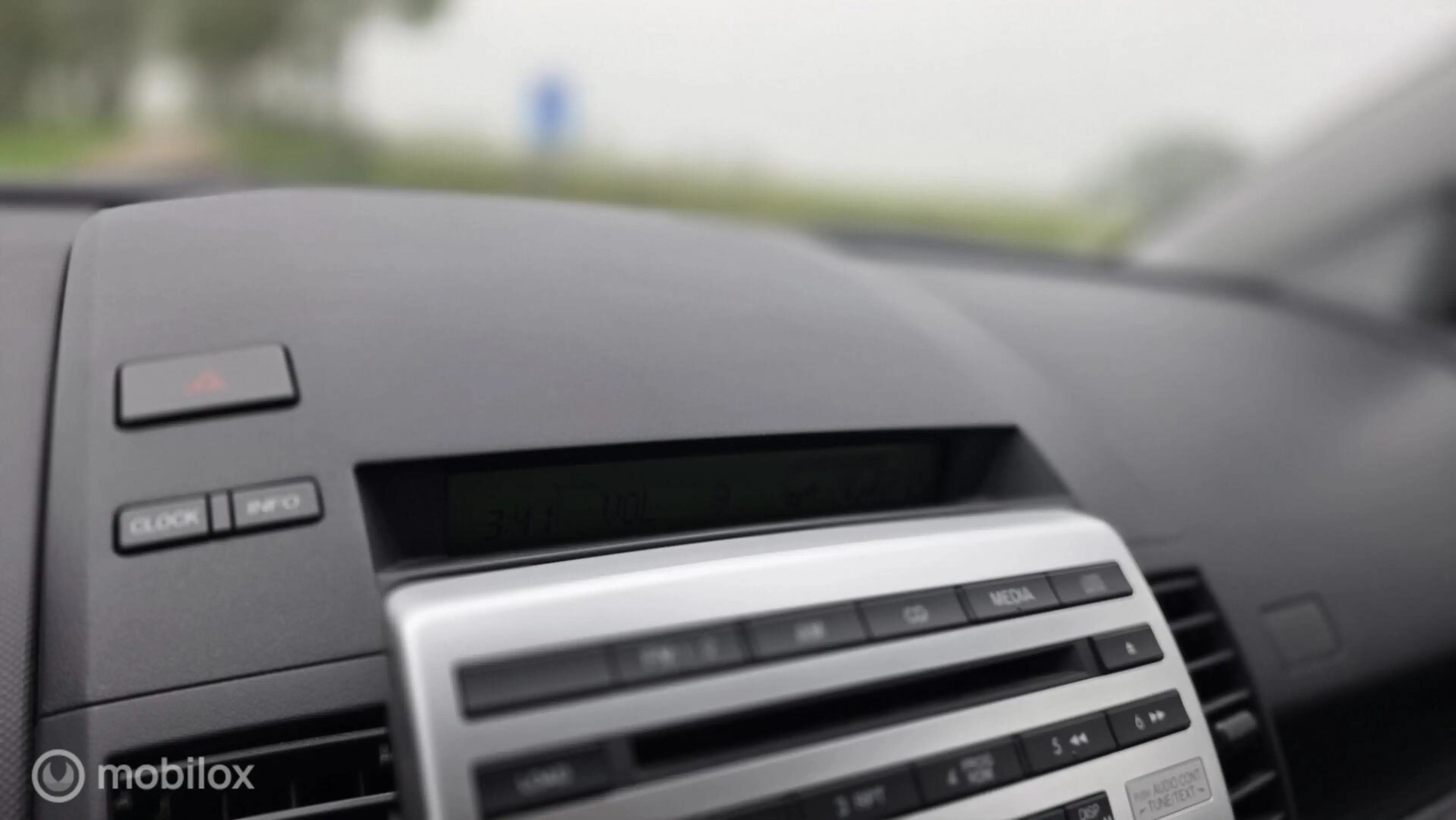 Mazda 5 1.8 Executive 7 persoons lage kilometerstand! — photo 27