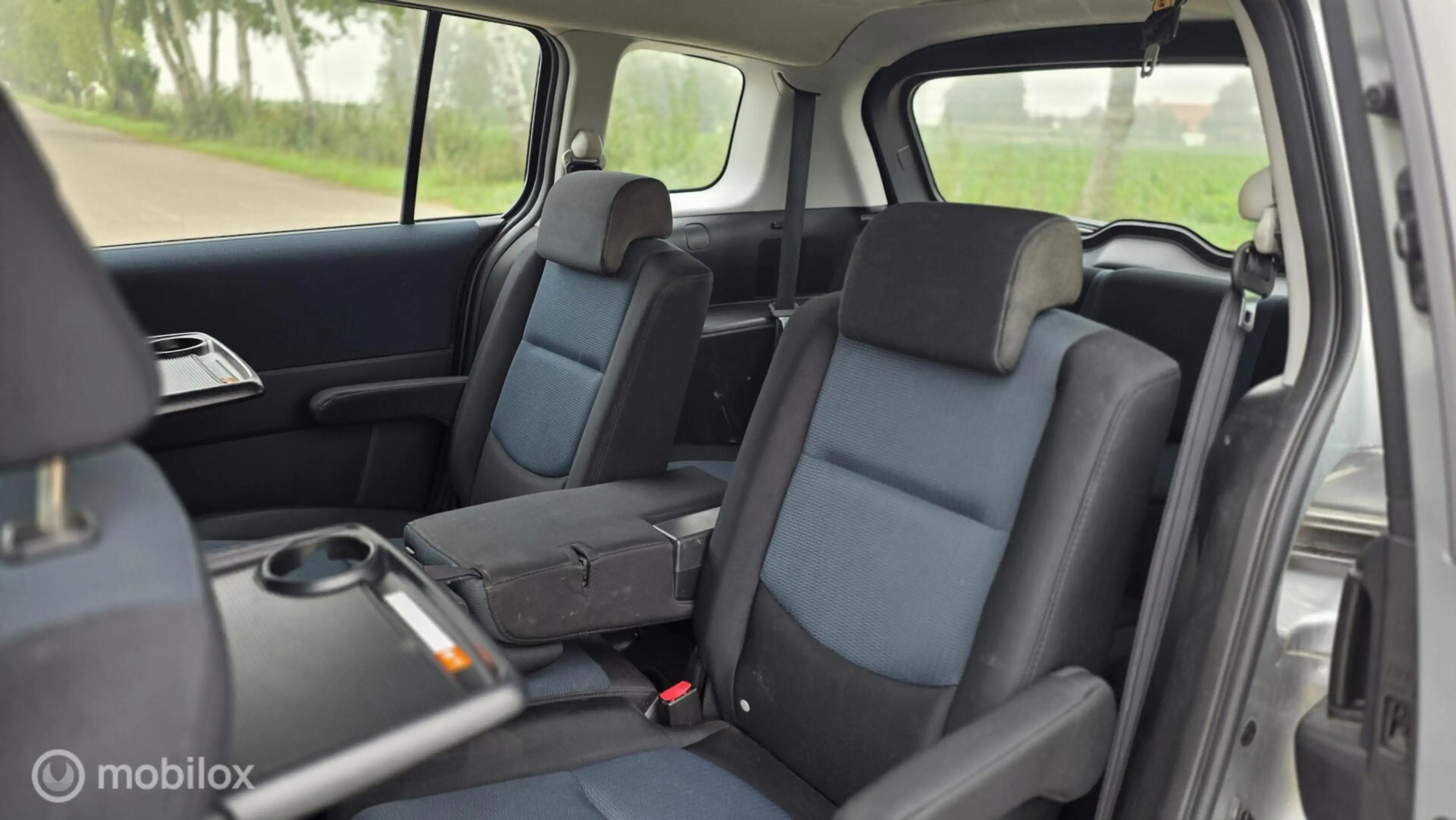 Mazda 5 1.8 Executive 7 persoons lage kilometerstand! — photo 18