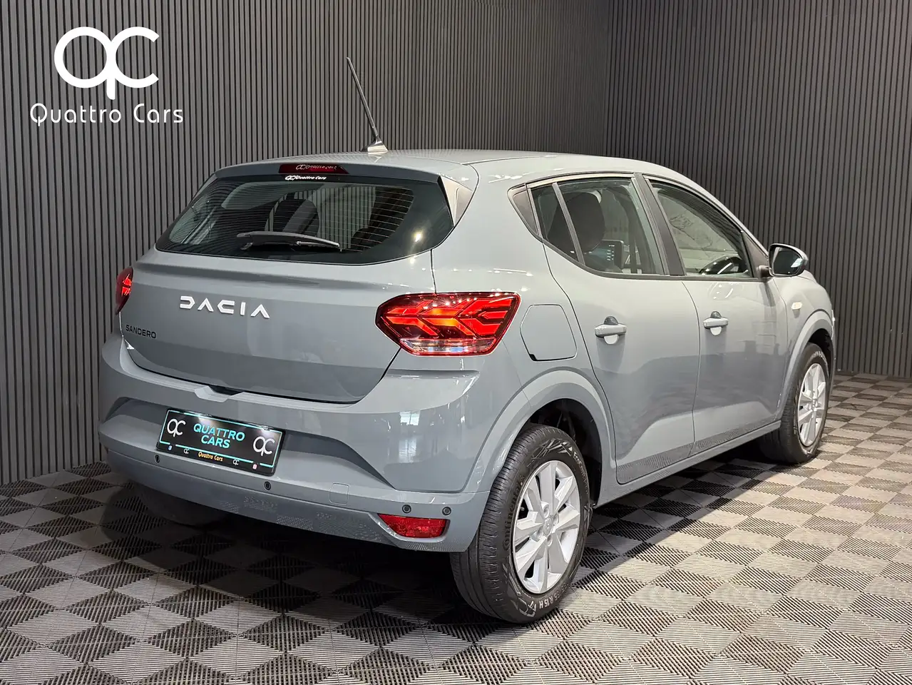 Dacia Sandero 1.0 TCe - Garantie Dacia 2029 - Car Play - Camera 8
