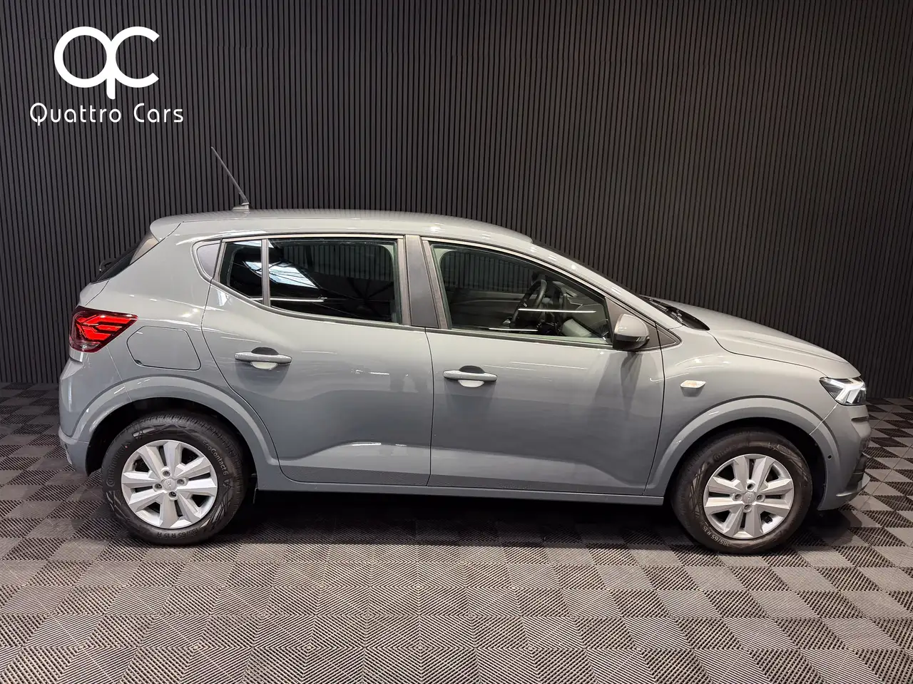 Dacia Sandero 1.0 TCe - Garantie Dacia 2029 - Car Play - Camera 5