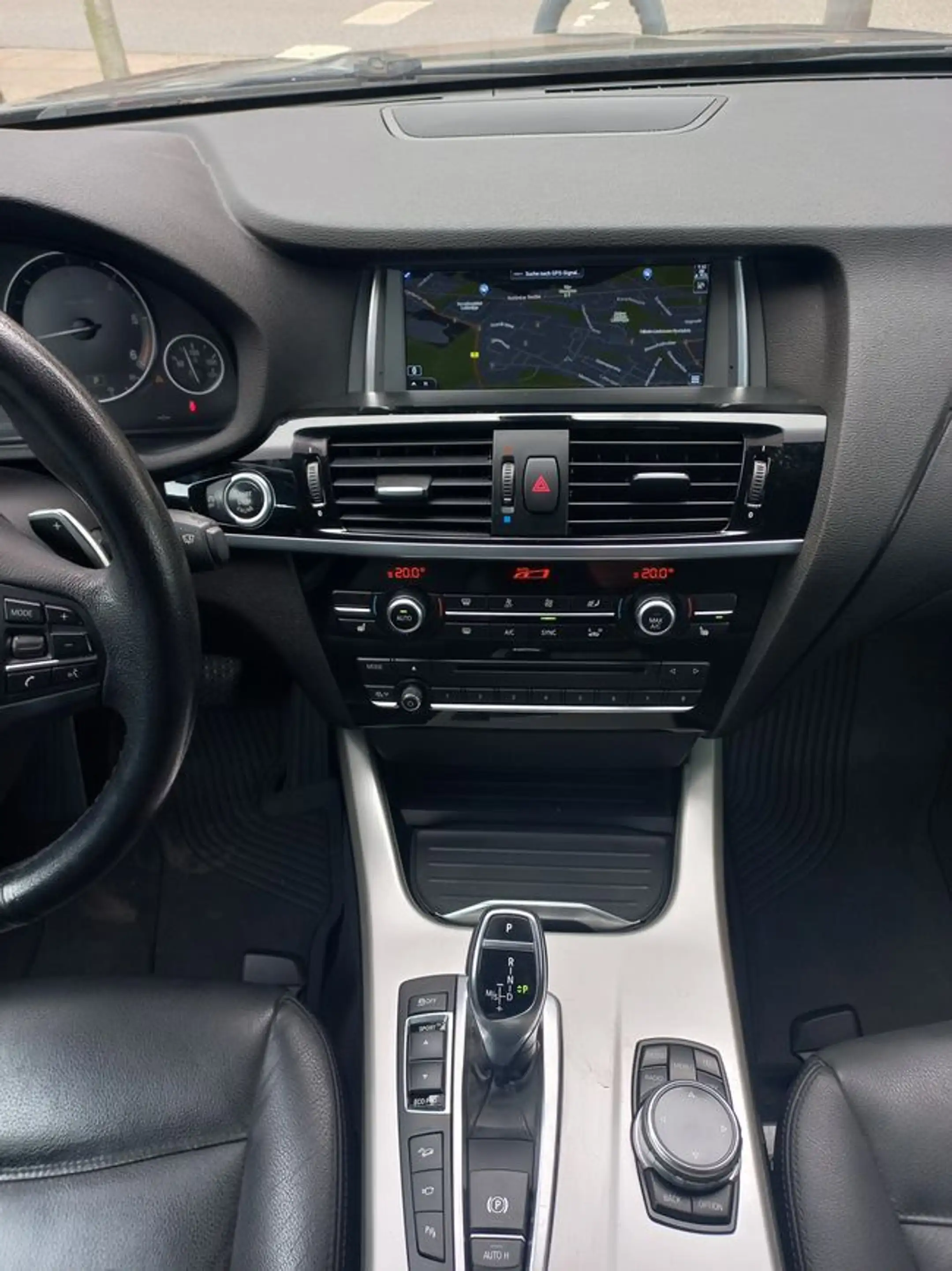 BMW X4 xDrive30d Aut Klima SHZ Leder Navi LED — photo 17