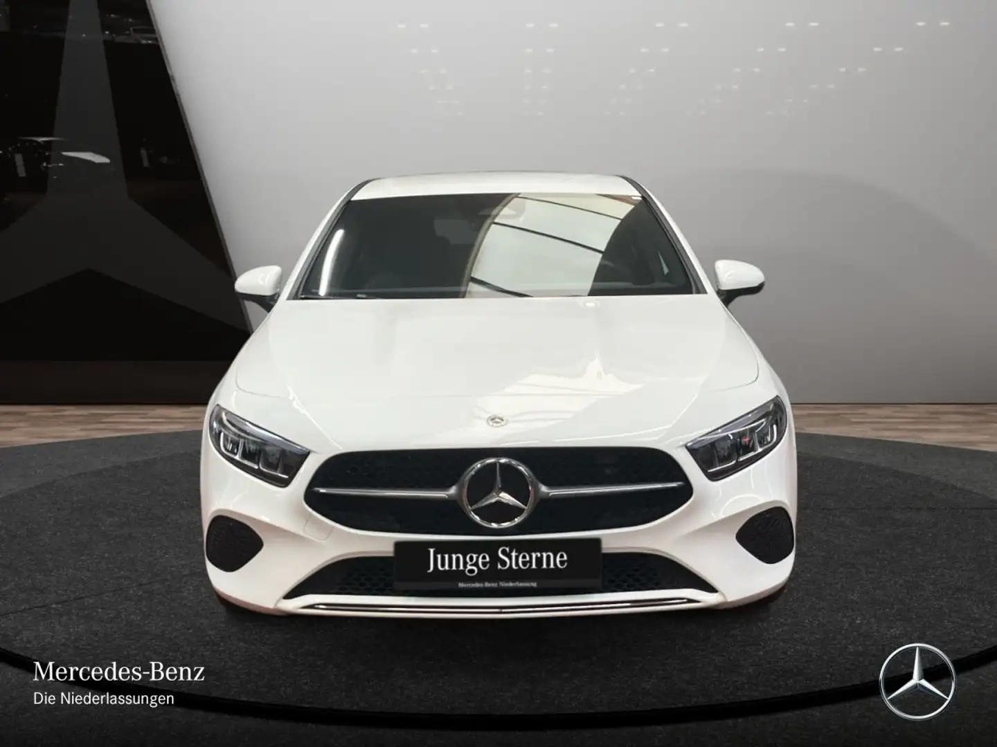 Mercedes-Benz A 180 PROGRESSIVE+LED+STHZG+KAMERA+7G Weiß - 2