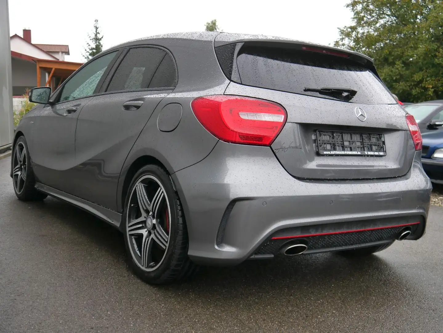 Mercedes-Benz A 250 Sport AMG-Line NAVI/PANO/H&K/EXKLUSIVPAKET Grigio - 2