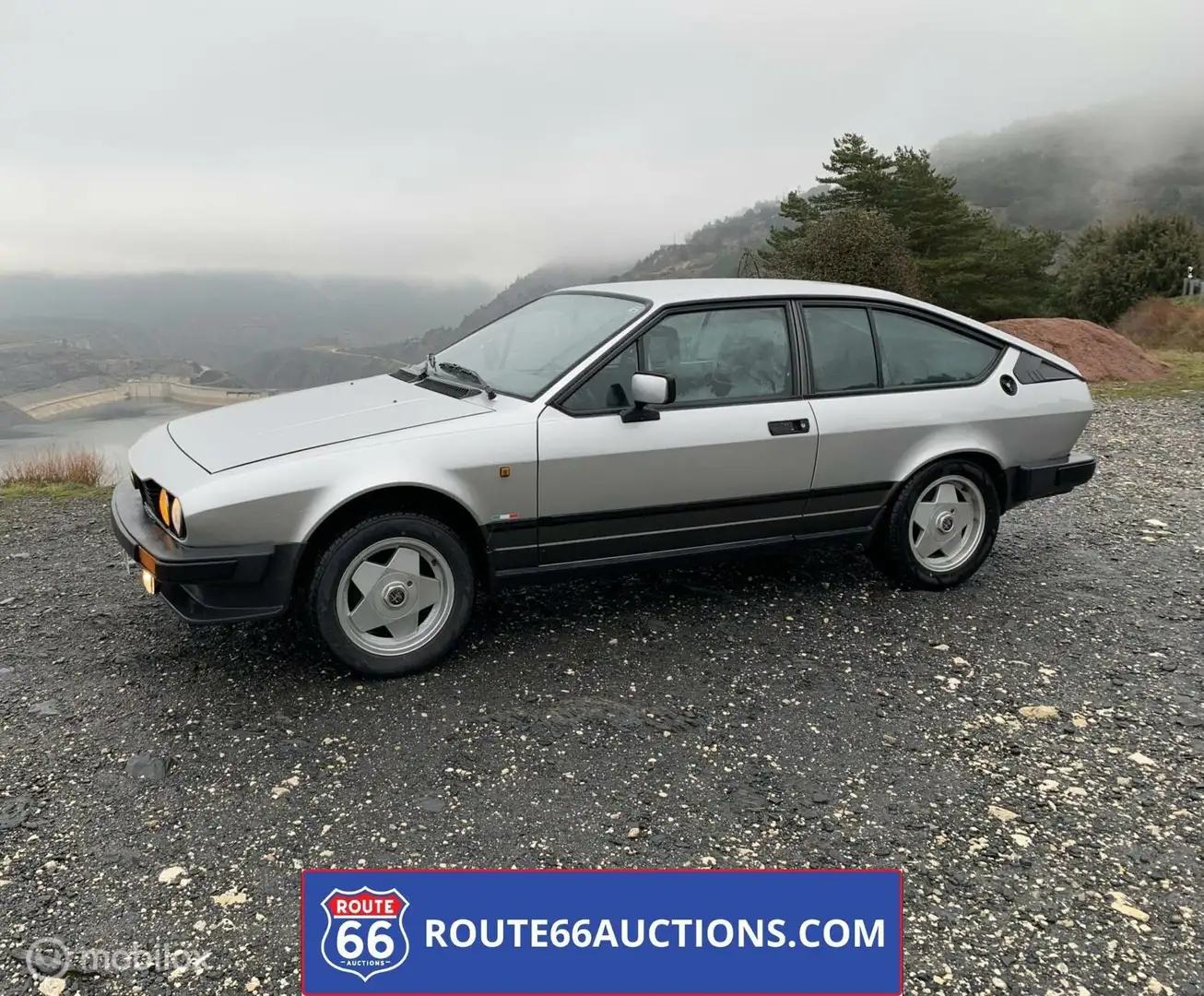 Alfa Romeo GTV Alfeta 2.0 Gris - 1
