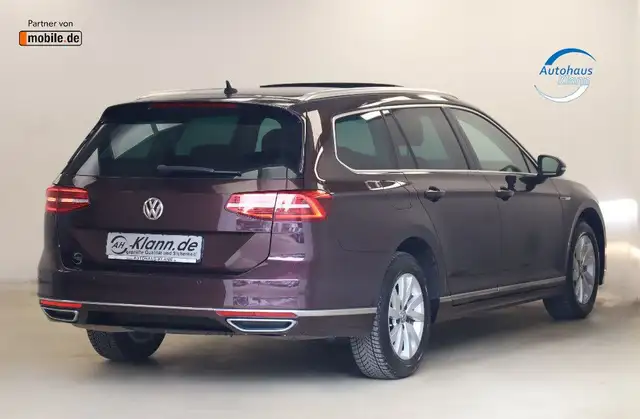 Volkswagen Passat view 6
