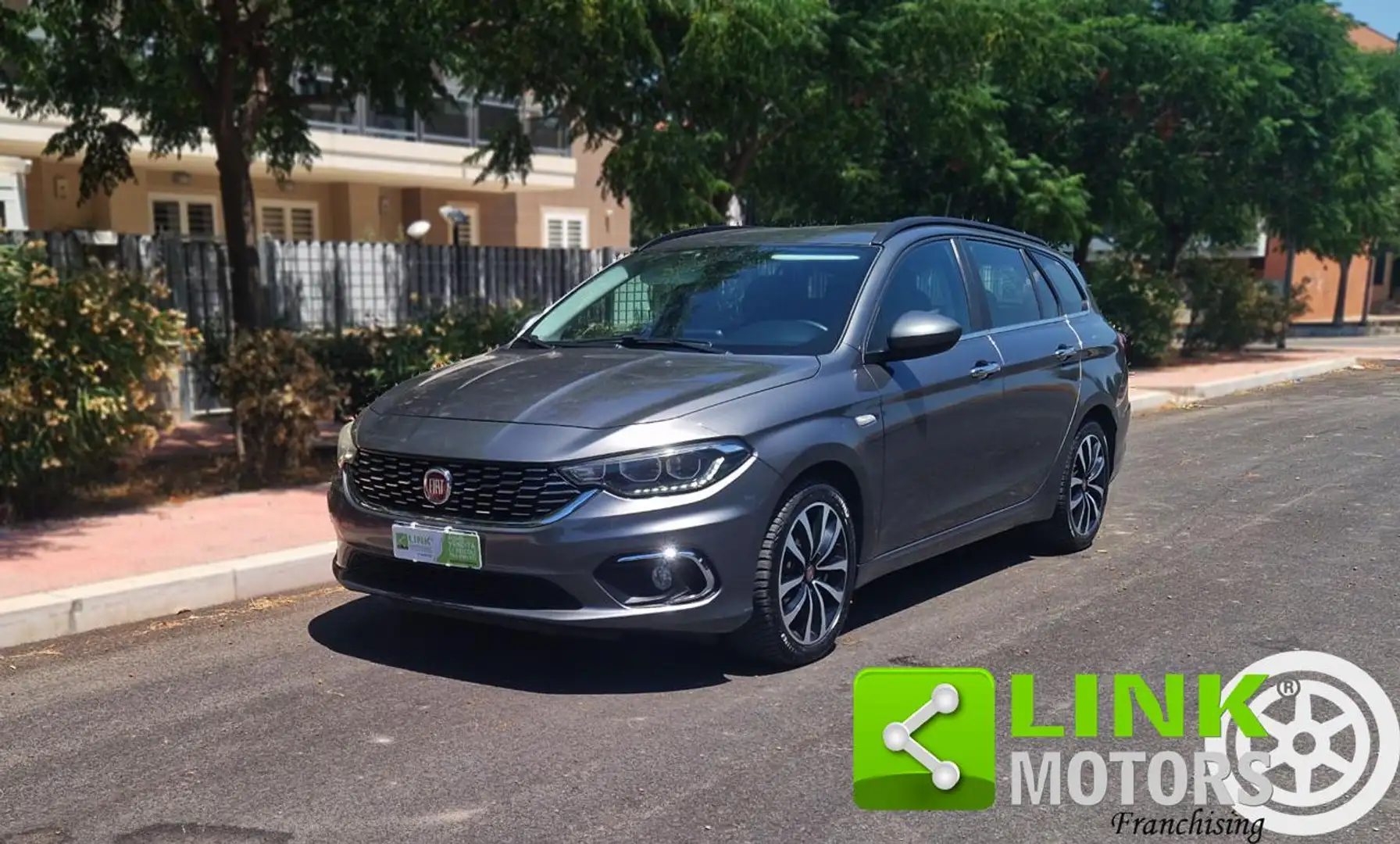 Fiat Tipo 1.3 Mjt 5 porte Lounge Gris - 1