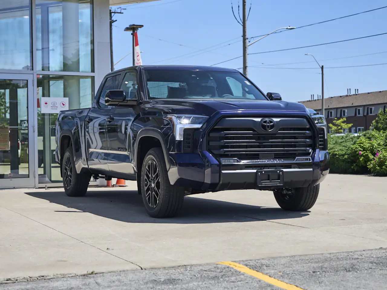 Toyota Tundra снимка Toyota Tundra