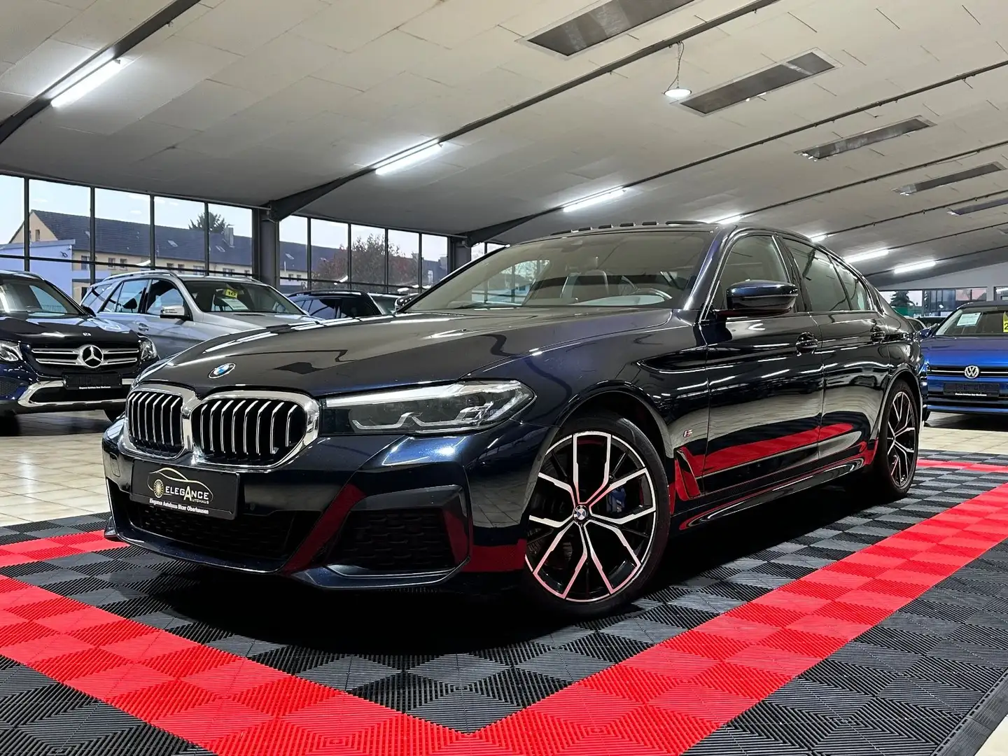 BMW 530 d xDrive M Sport Noir - 1
