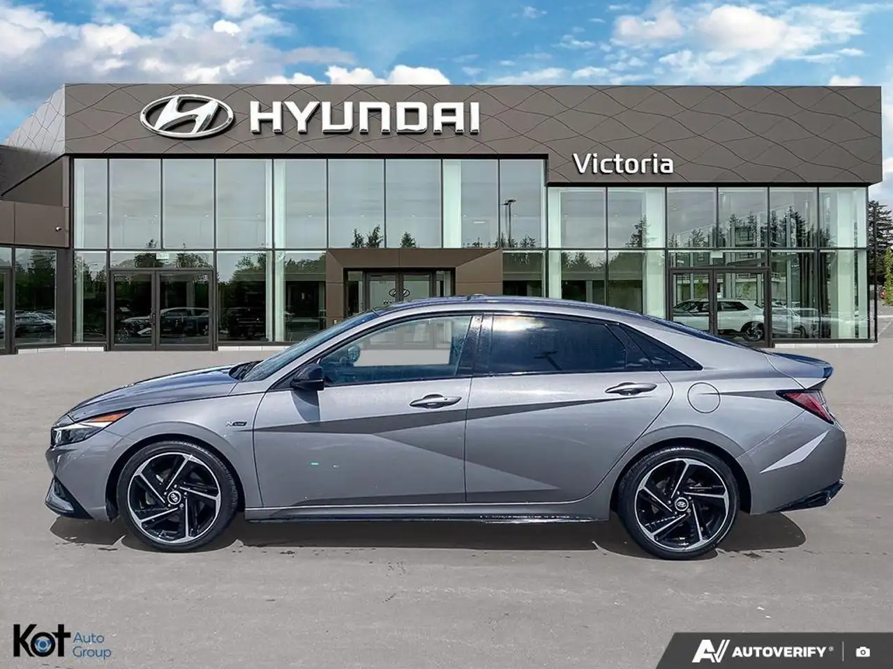 Hyundai ELANTRA снимка Hyundai ELANTRA