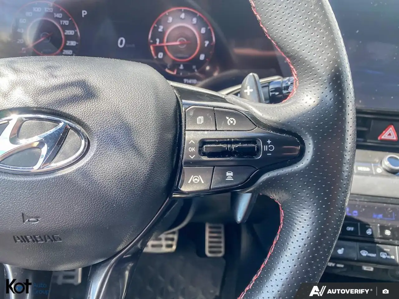 Hyundai ELANTRA снимка Hyundai ELANTRA