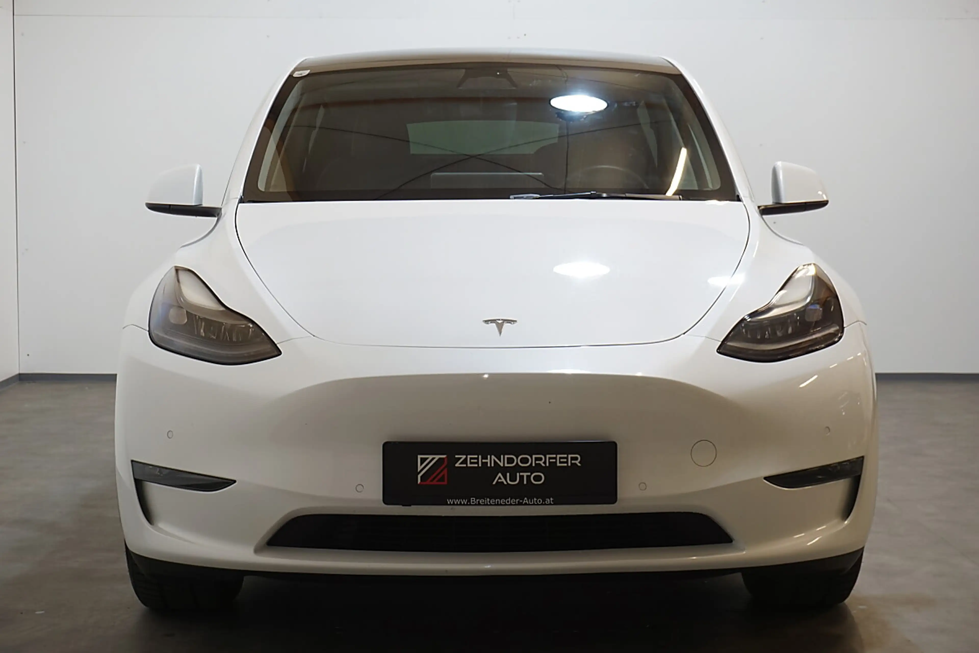 Tesla Model Y Long Range AWD 75kWh / 1.Besitz / weiß metallic... — photo 3