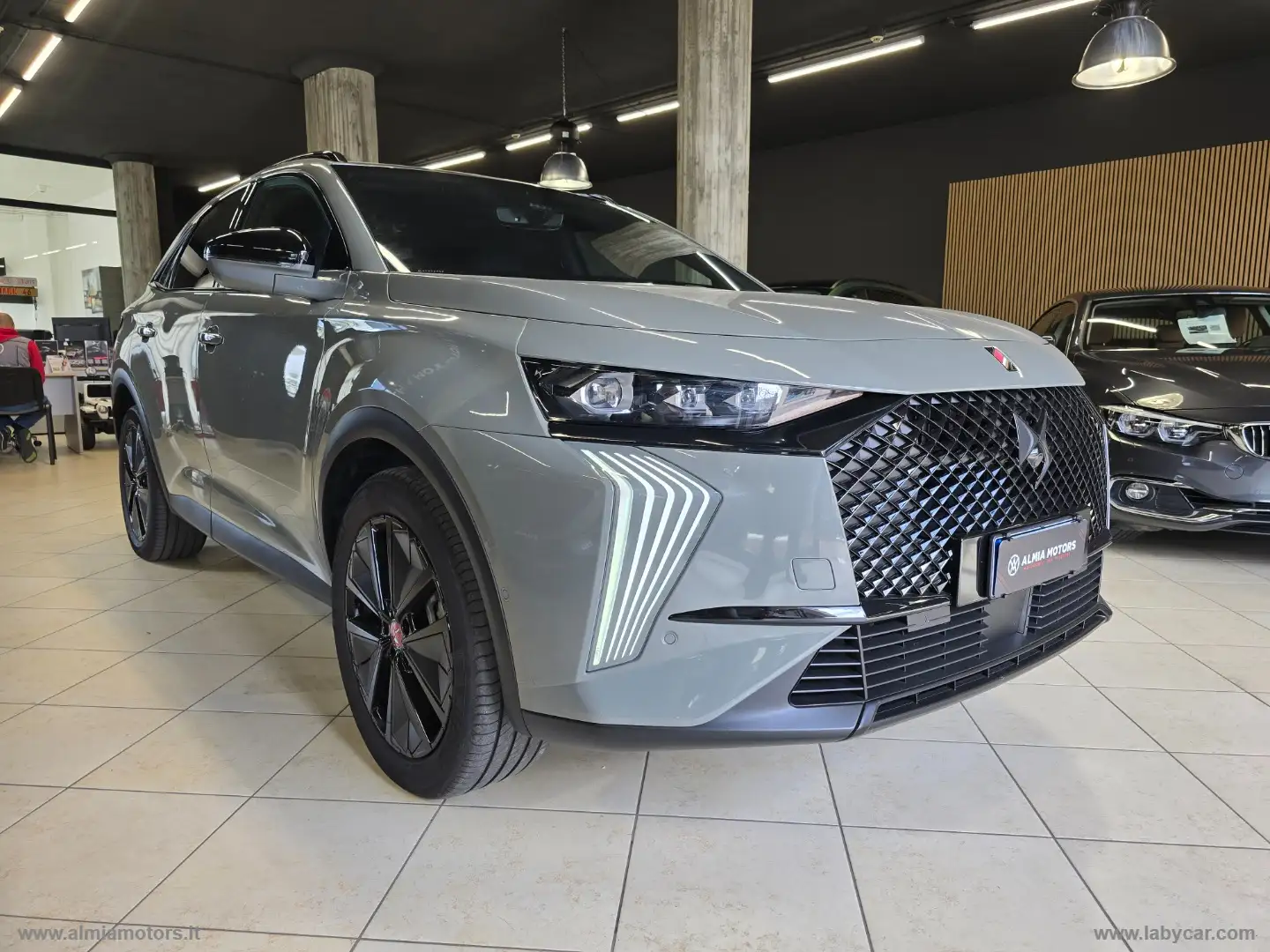 DS Automobiles DS 7 Crossback DS 7 BlueHDi 130 aut. Performance Line+ Gris - 2