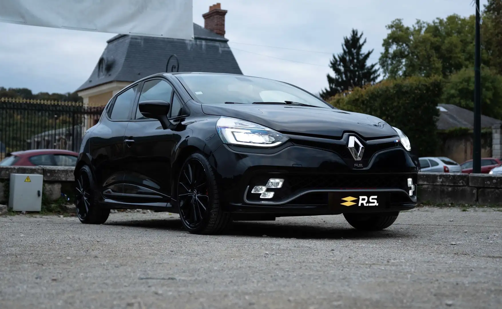 Renault Clio 1.6 Turbo 220 EDC RS Trophy - 2