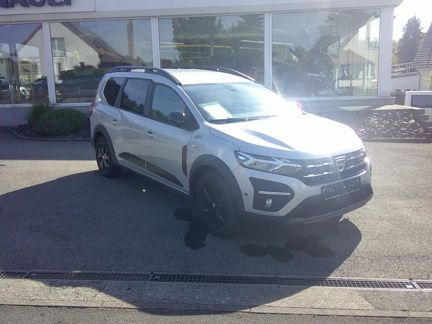 Dacia Jogger TCe 100 ECO-GAS Extreme+ Gris - 2