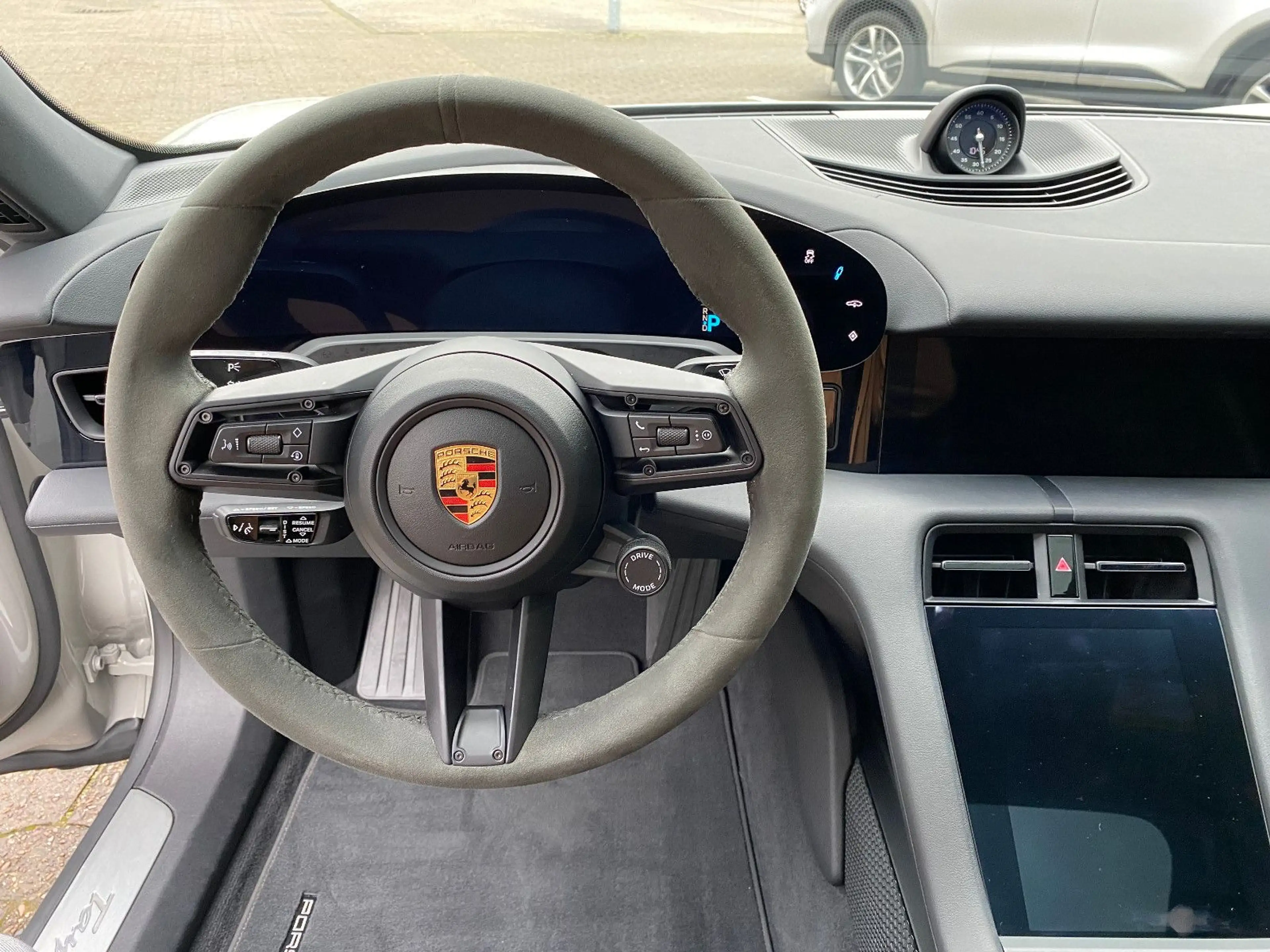 Porsche Taycan 4 S PERFORMANCE-BATT.-PLUS/UVP:149T€/21" — photo 9