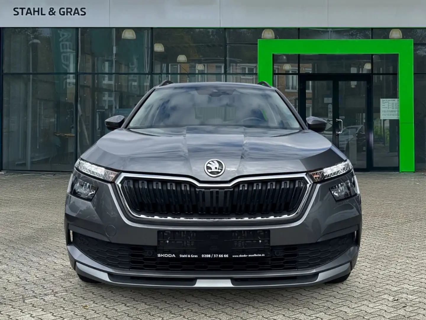 Skoda Kamiq Tour 1.0 TSI LED Apple CarPlay LED Android Auto Me Grau - 2