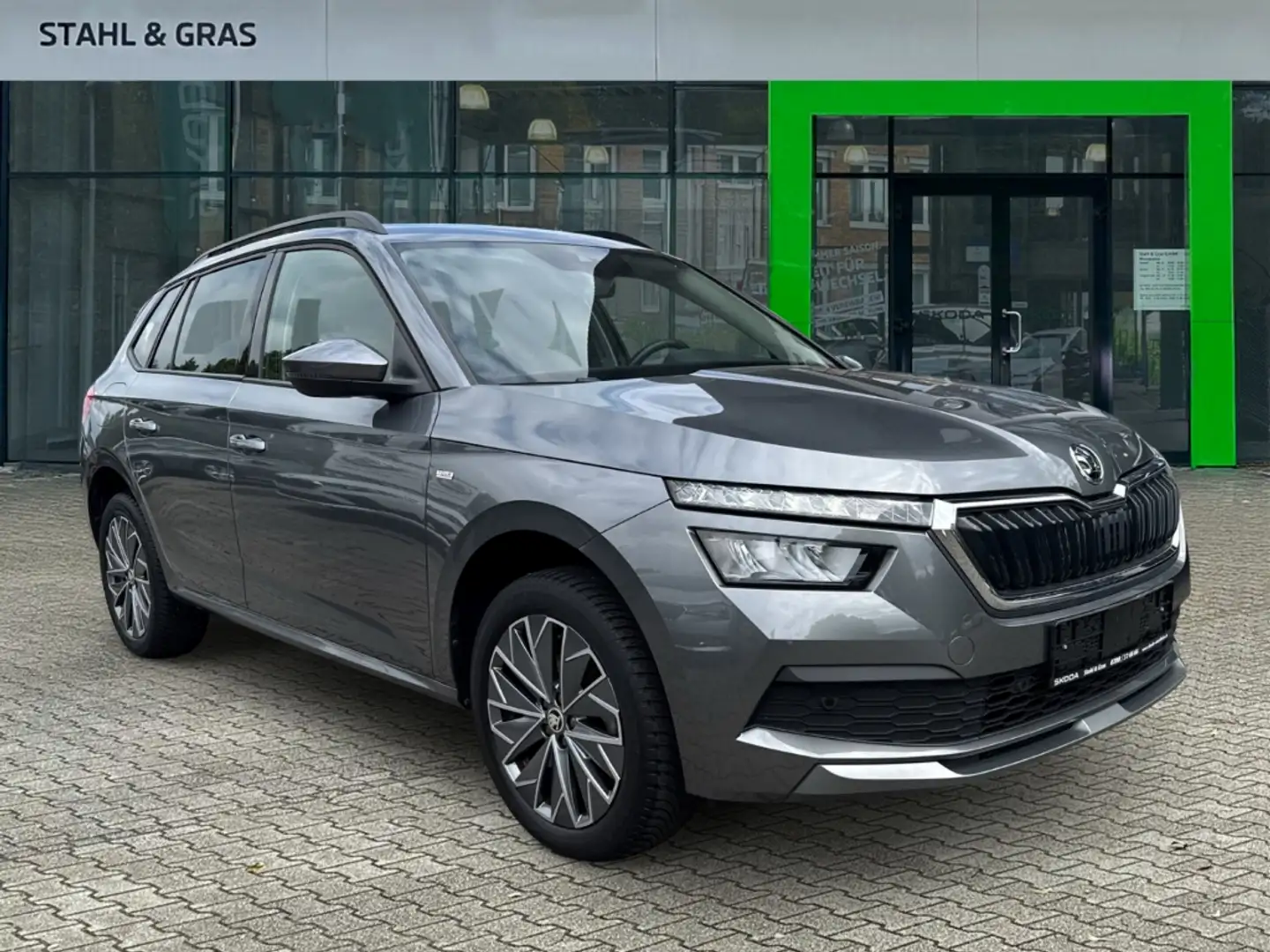 Skoda Kamiq Tour 1.0 TSI LED Apple CarPlay LED Android Auto Me Grau - 1