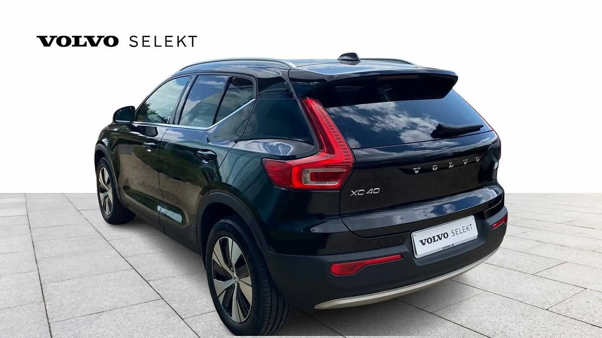 Volvo XC40 Recharge Inscription Expression, T4 Plug-in Hybrid Zwart - 2