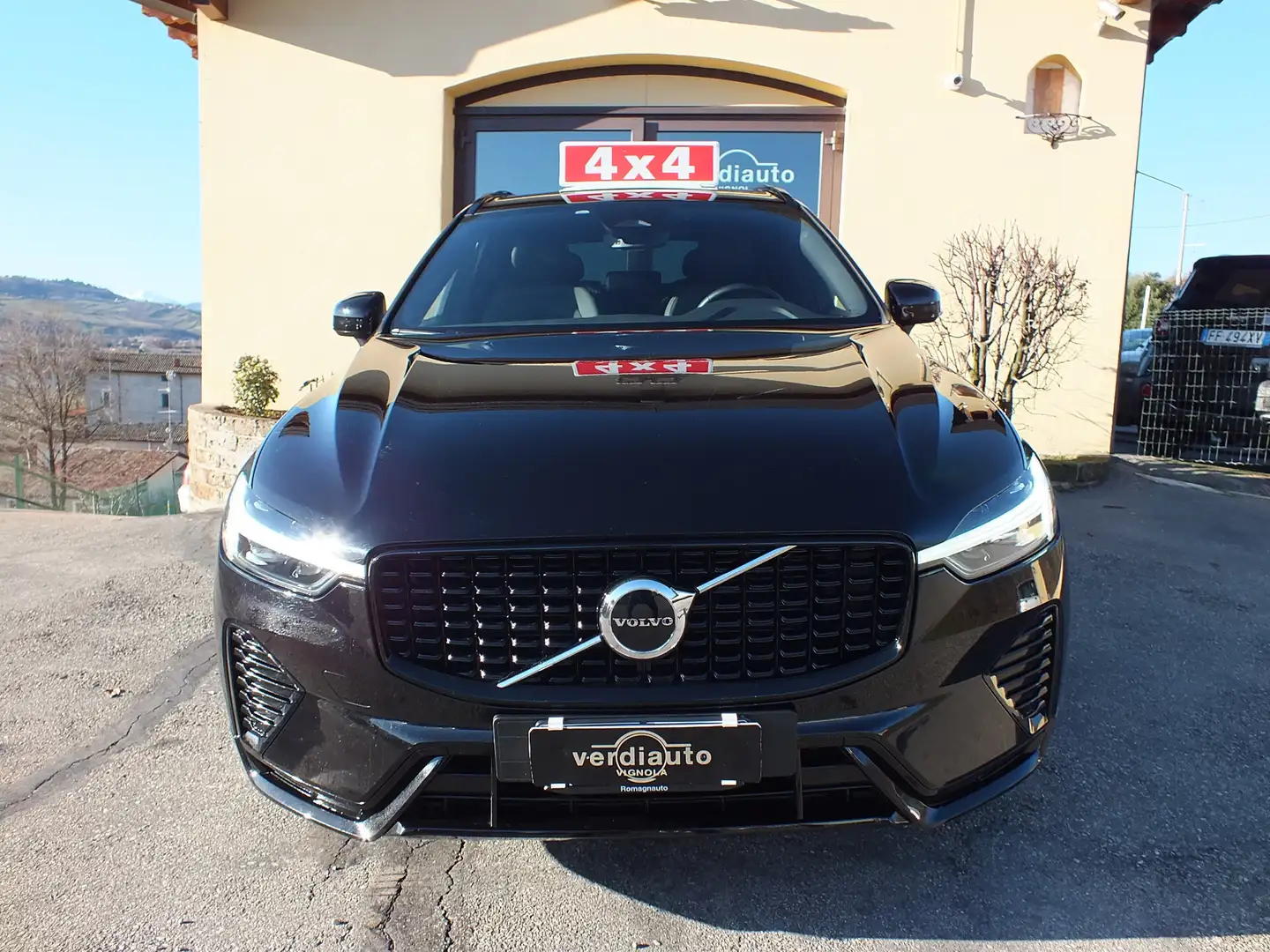 Volvo XC60 XC60 B4 (d) AWD AUTOM.R-DESIGN-AUTOCARRO N1+IVA Schwarz - 2