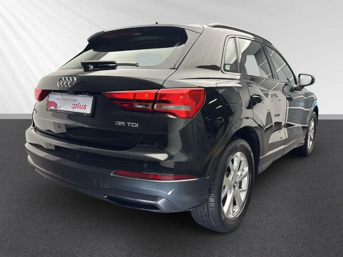 Audi Q3 advanced 35 TDI 110 (150) kW (PS) S tronic Schwarz - 2