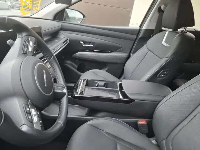 Hyundai Tucson view 7