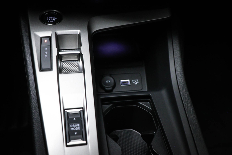 Peugeot 408 e-408 Allure 58 kWh | NIEUW | COMFORT / CONNECT / — photo 41