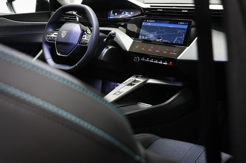 Peugeot 408 e-408 Allure 58 kWh | NIEUW | COMFORT / CONNECT / — photo 14
