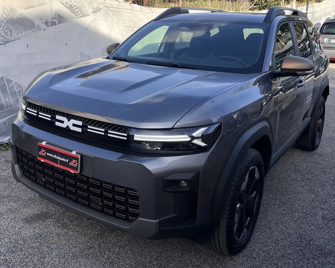 Dacia Bigster 1.2 mild hybrid Extreme 140cv TETTO..COME NUOVA.. Grau - 2