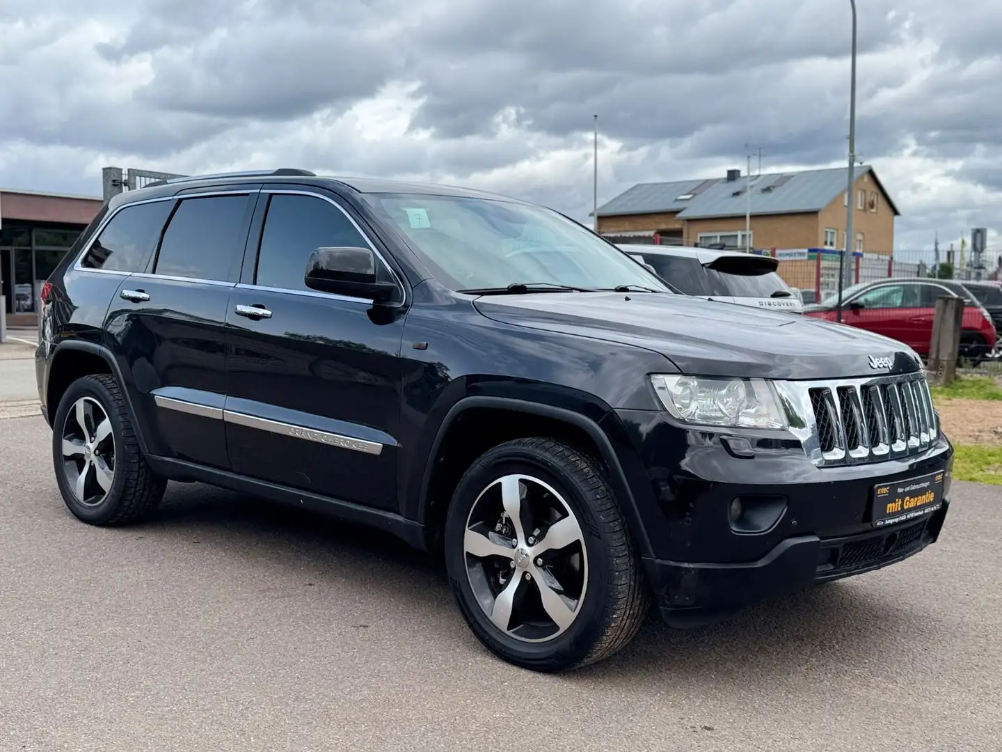Jeep Grand Cherokee 3.0 CRD Overland Schwarz - 2