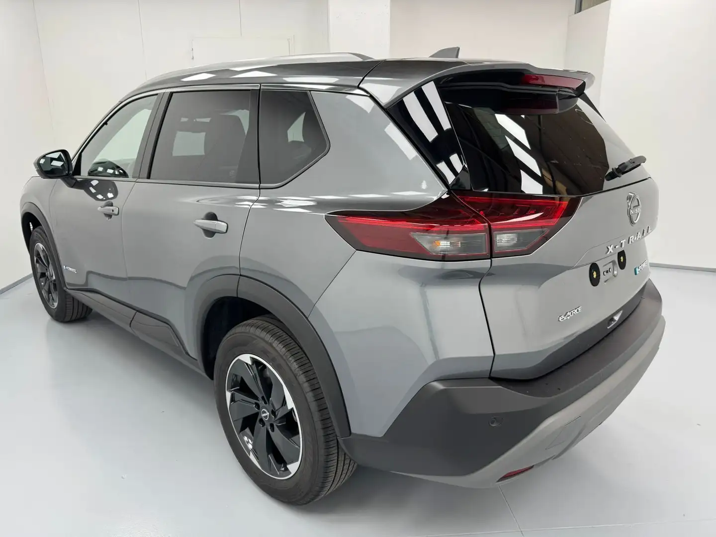 Nissan X-Trail 1.5 e-Power e-4orce 4WD 7POSTI N-CONNECTA PROMO!!! Grijs - 2