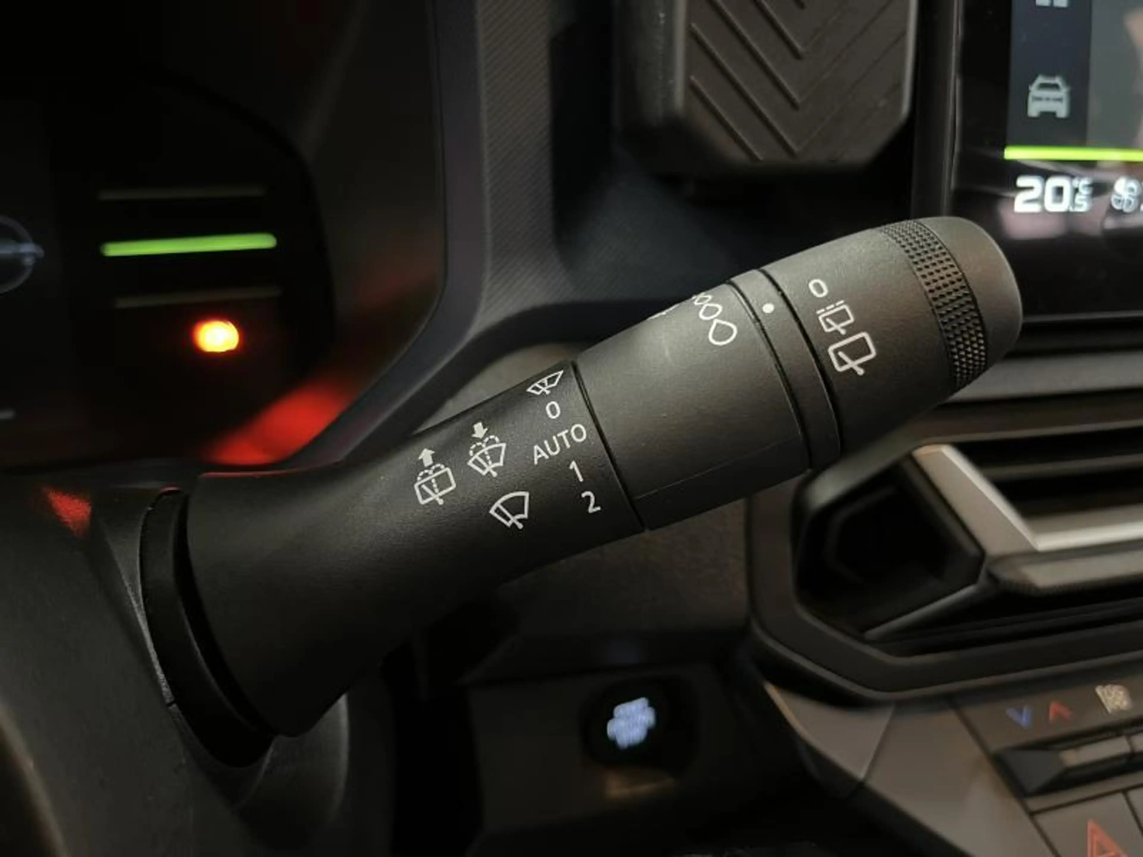 Dacia Duster 1.6Hybrid 140cv JOURNEY Navi/Carplay/Cam360 — photo 14