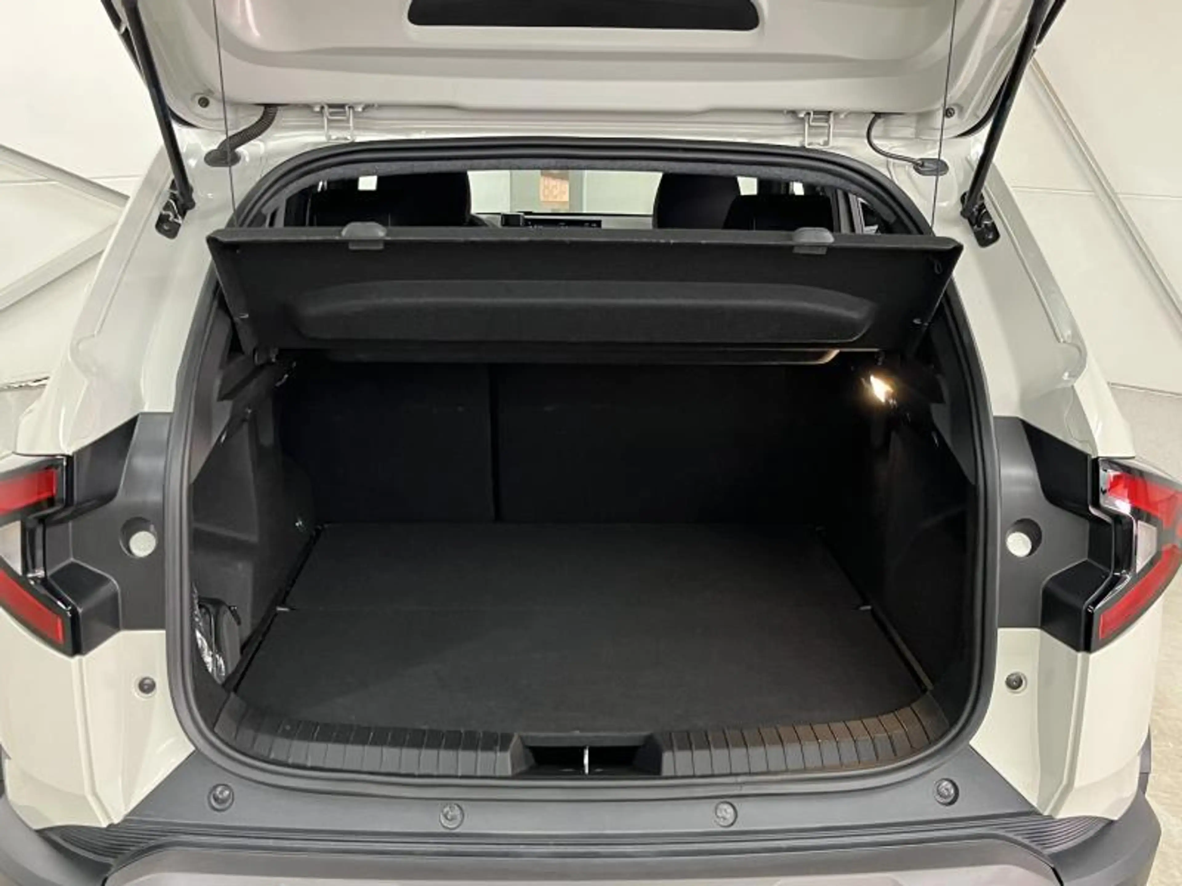 Dacia Duster 1.6Hybrid 140cv JOURNEY Navi/Carplay/Cam360 — photo 10