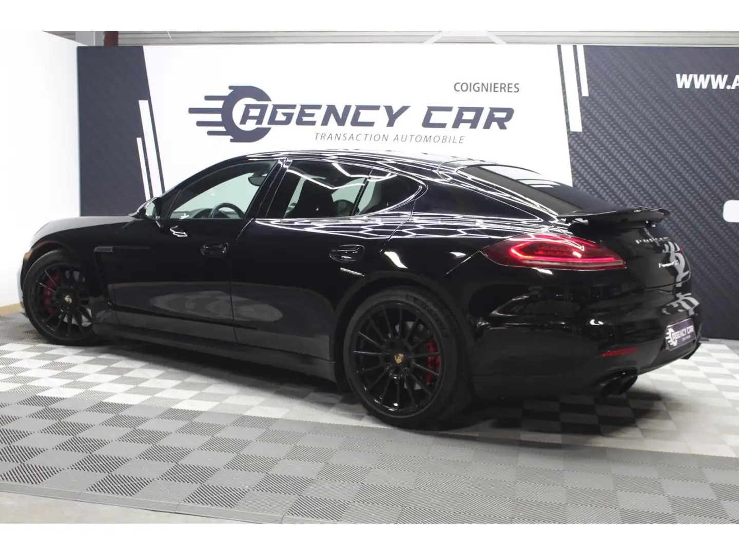Porsche Panamera GTS 4.8i V8 - 440 PDK Cuir étendu Volant Sport Noir - 2