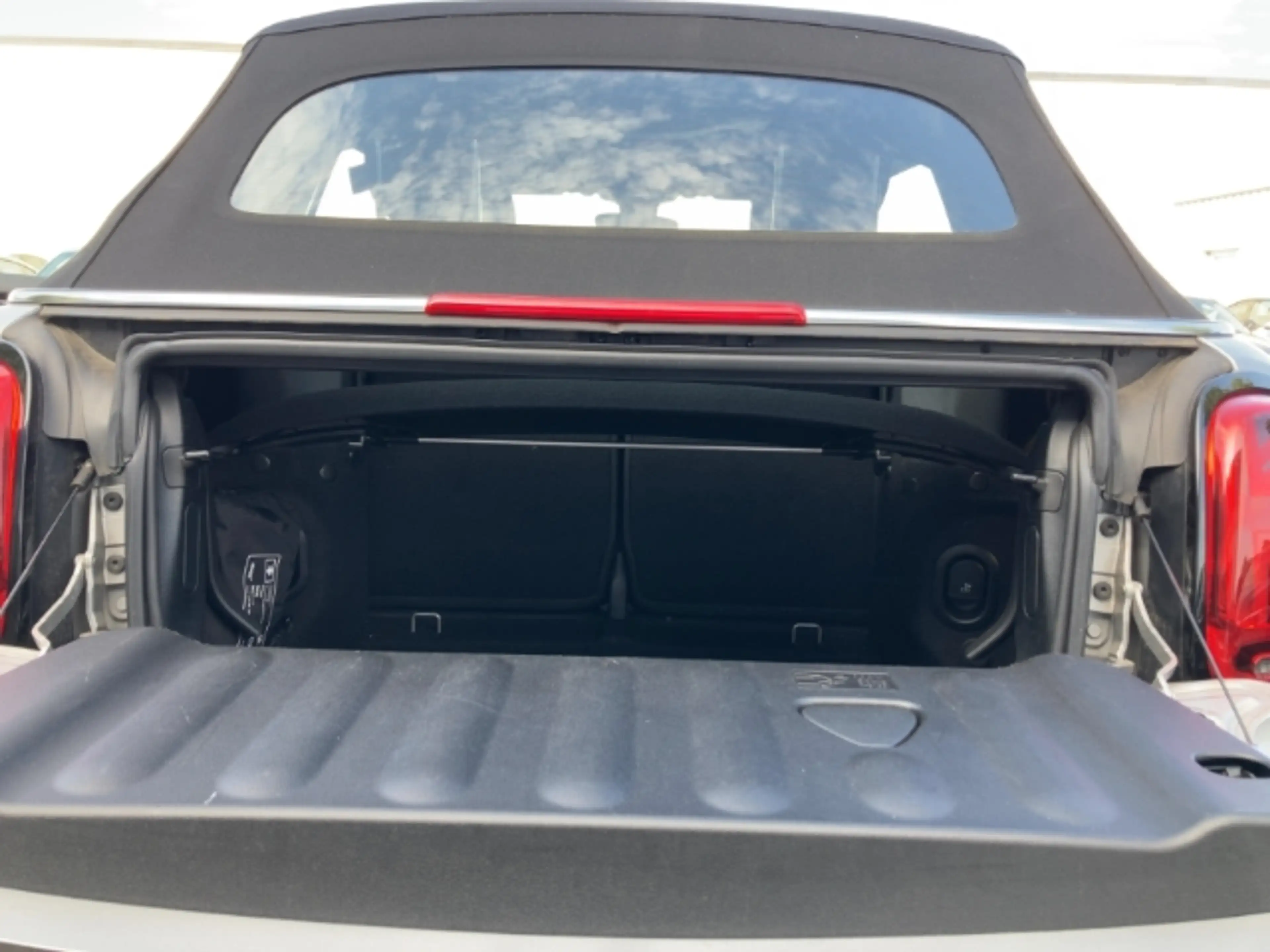 MINI Cooper Cabrio El. Verdeck AD Leder Digitales Cockpit LED Mehrzon — photo 15