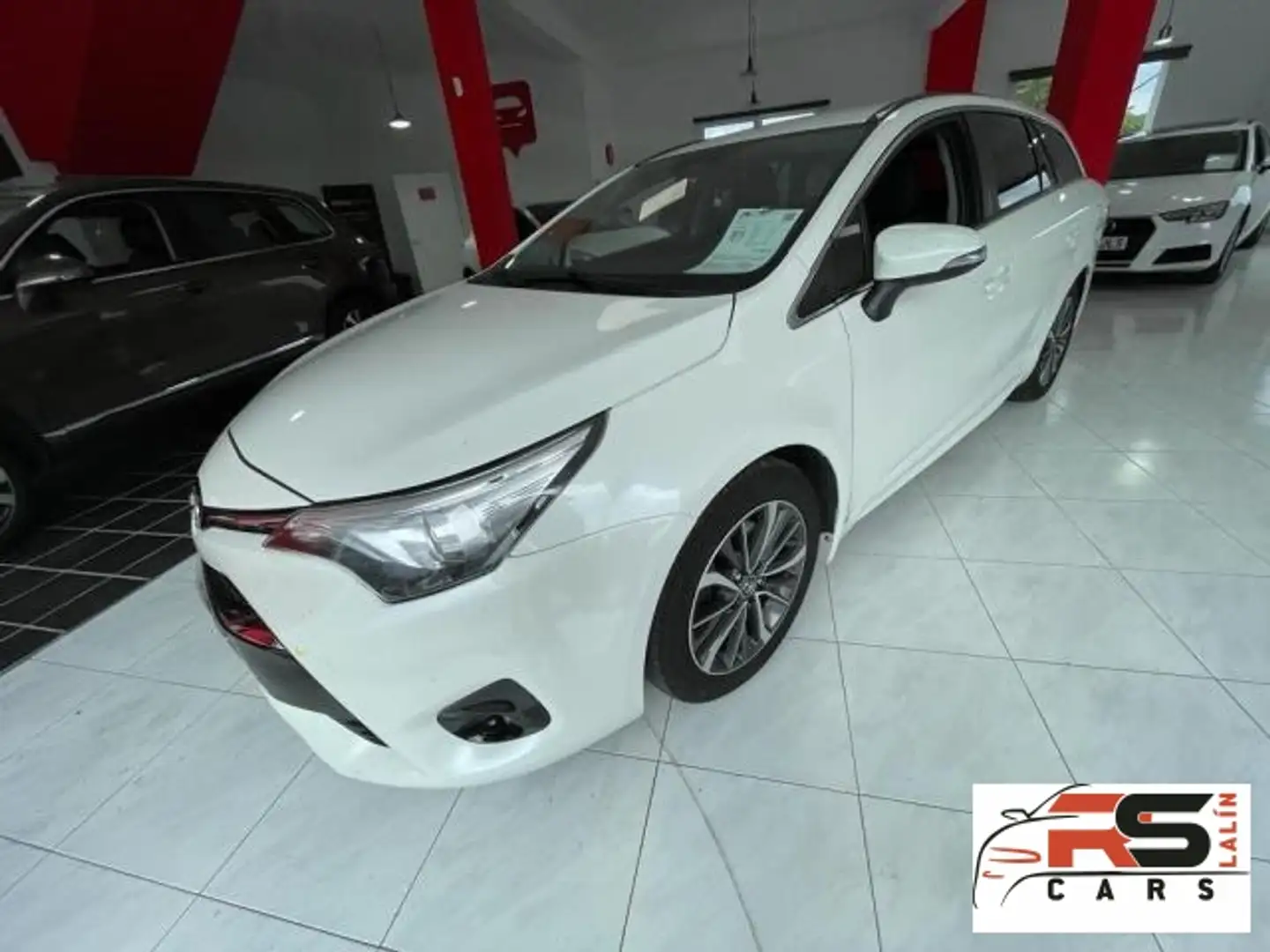 Toyota Avensis TS 150D Business Advance Wit - 1