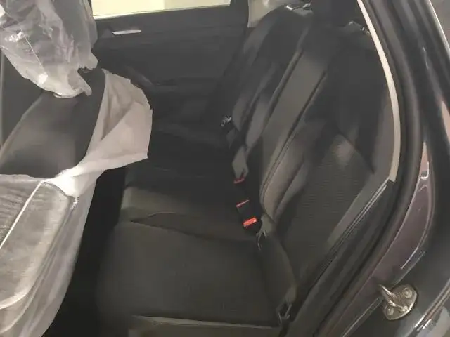 Volkswagen Polo view 9
