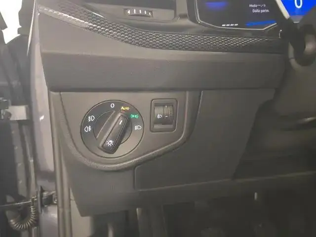 Volkswagen Polo view 13