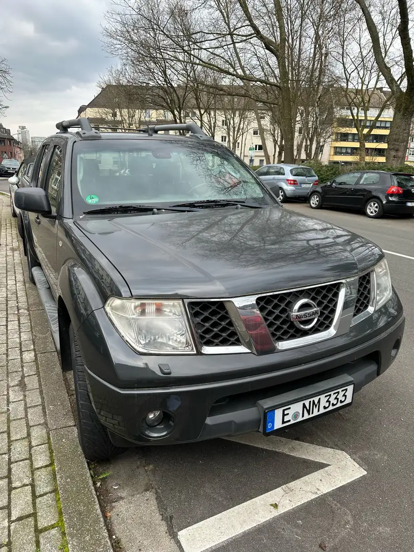 Nissan Navara 2,5 DC I Platinum, Automatic voll Ausstattung Чорний - 1