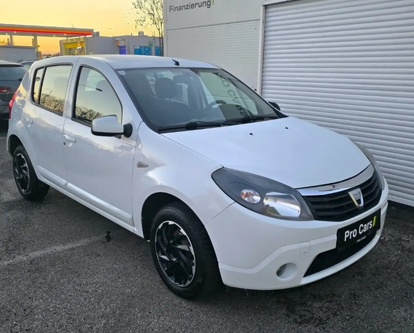 Dacia Sandero Black Line 1,2 16V Android, Ruckfahrkamera Weiß - 1