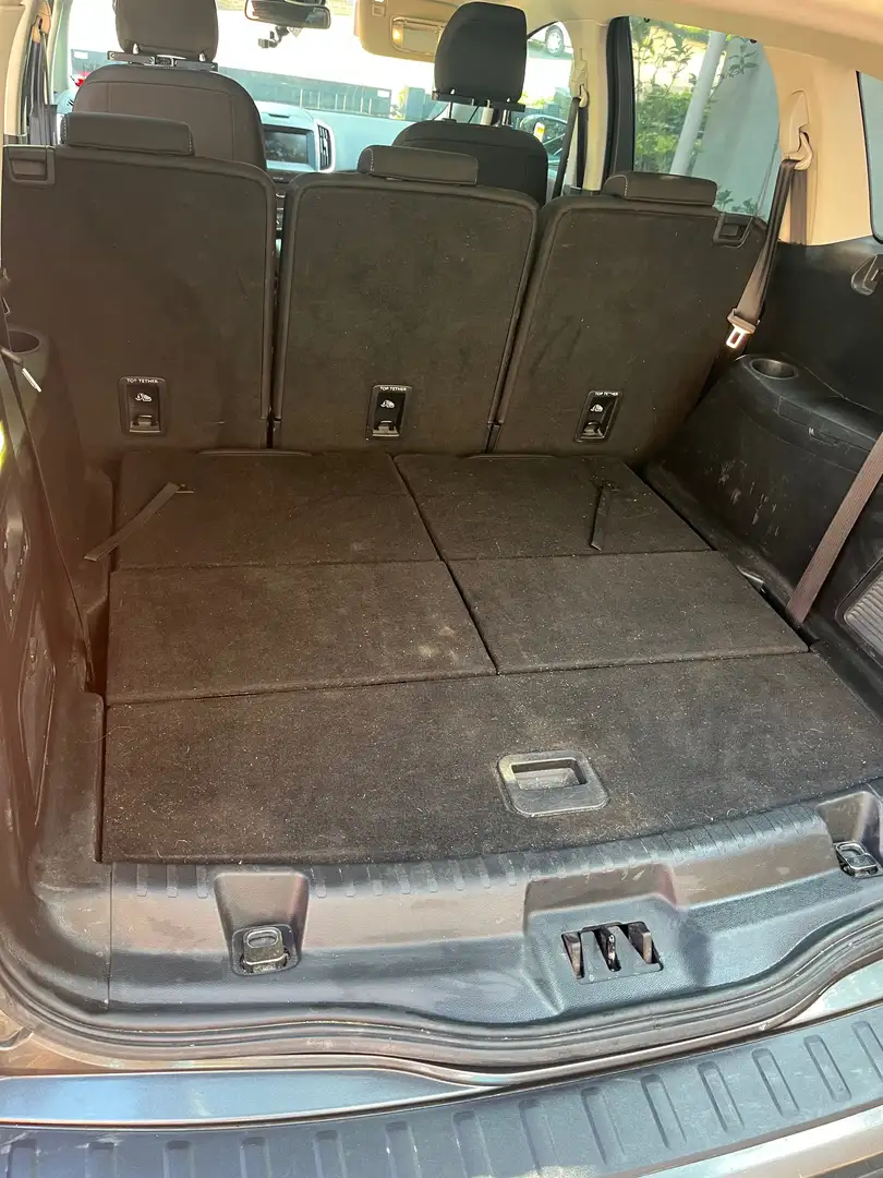 Ford S-Max S-Max 1.5 Titanium 7p Grijs - 2