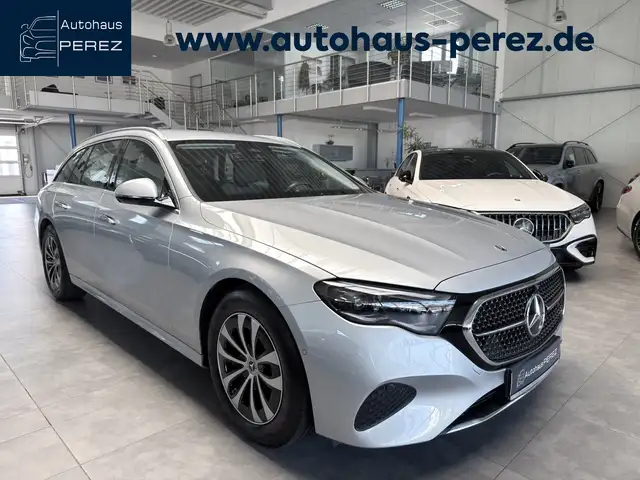 Mercedes-Benz E 200 T AVANTGARDE ADVANCED+ AHK DISTRONIC 360°! Navi/Distronic/Keyless Go/Autom./Klima/Park Assist./Sitzhzg./Dachrel.
