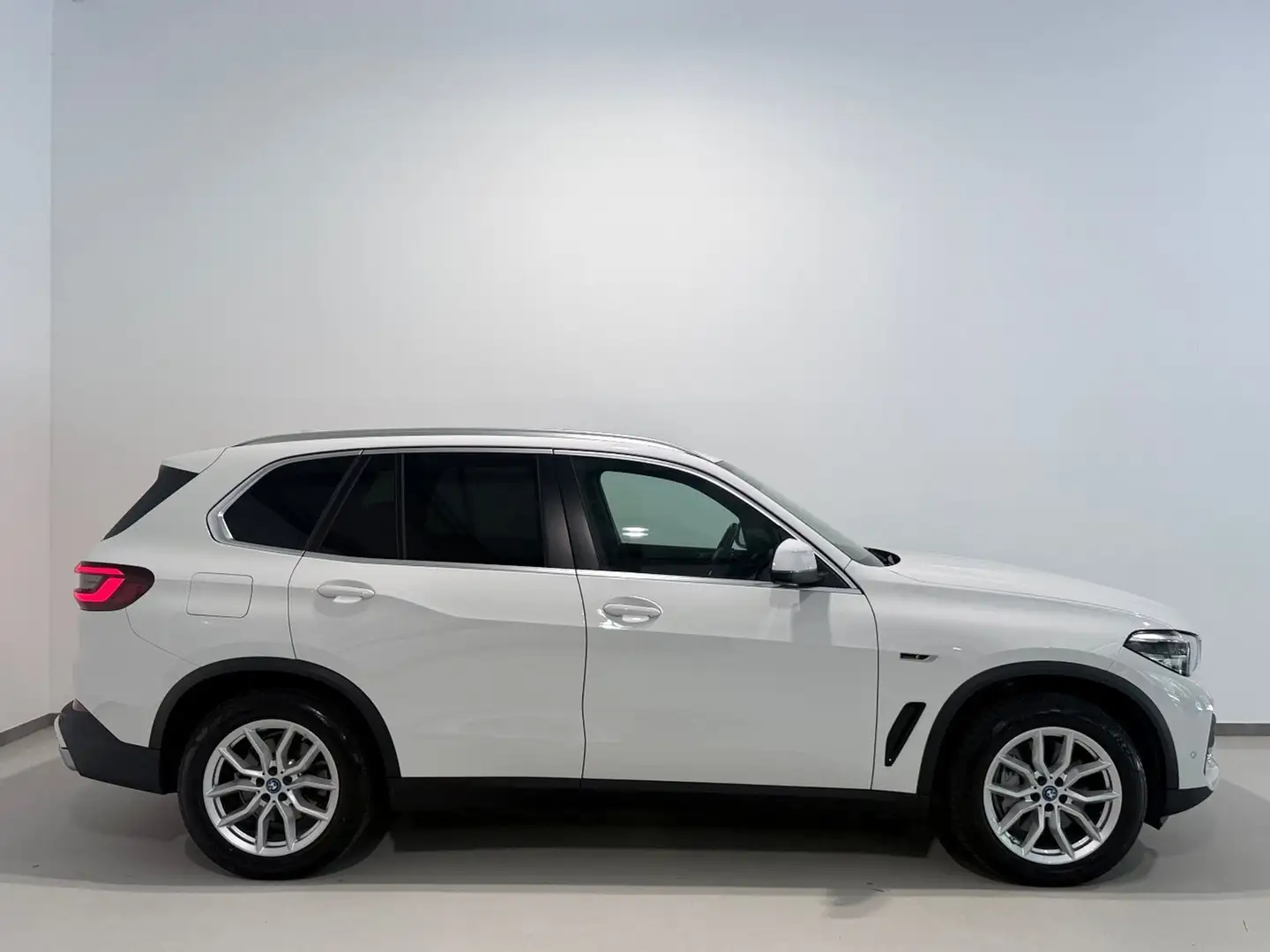 BMW X5 xDrive45e/HEAD-UP/Panorama/Sitzklima/Memory Weiß - 2