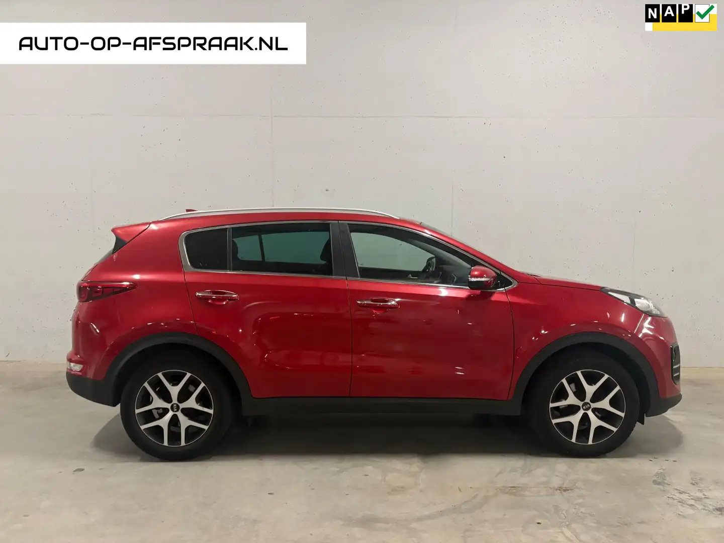 Kia Sportage 1.6 GDI DynamicLine Navi Camera Cruise Airco APK Rood - 1