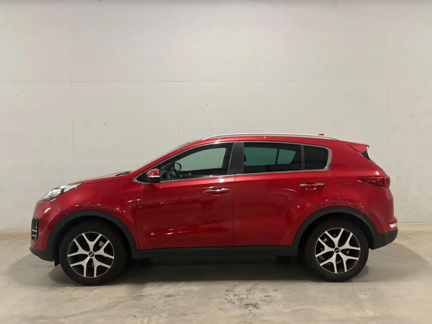 Kia Sportage 1.6 GDI DynamicLine Navi Camera Cruise Airco APK Rood - 2