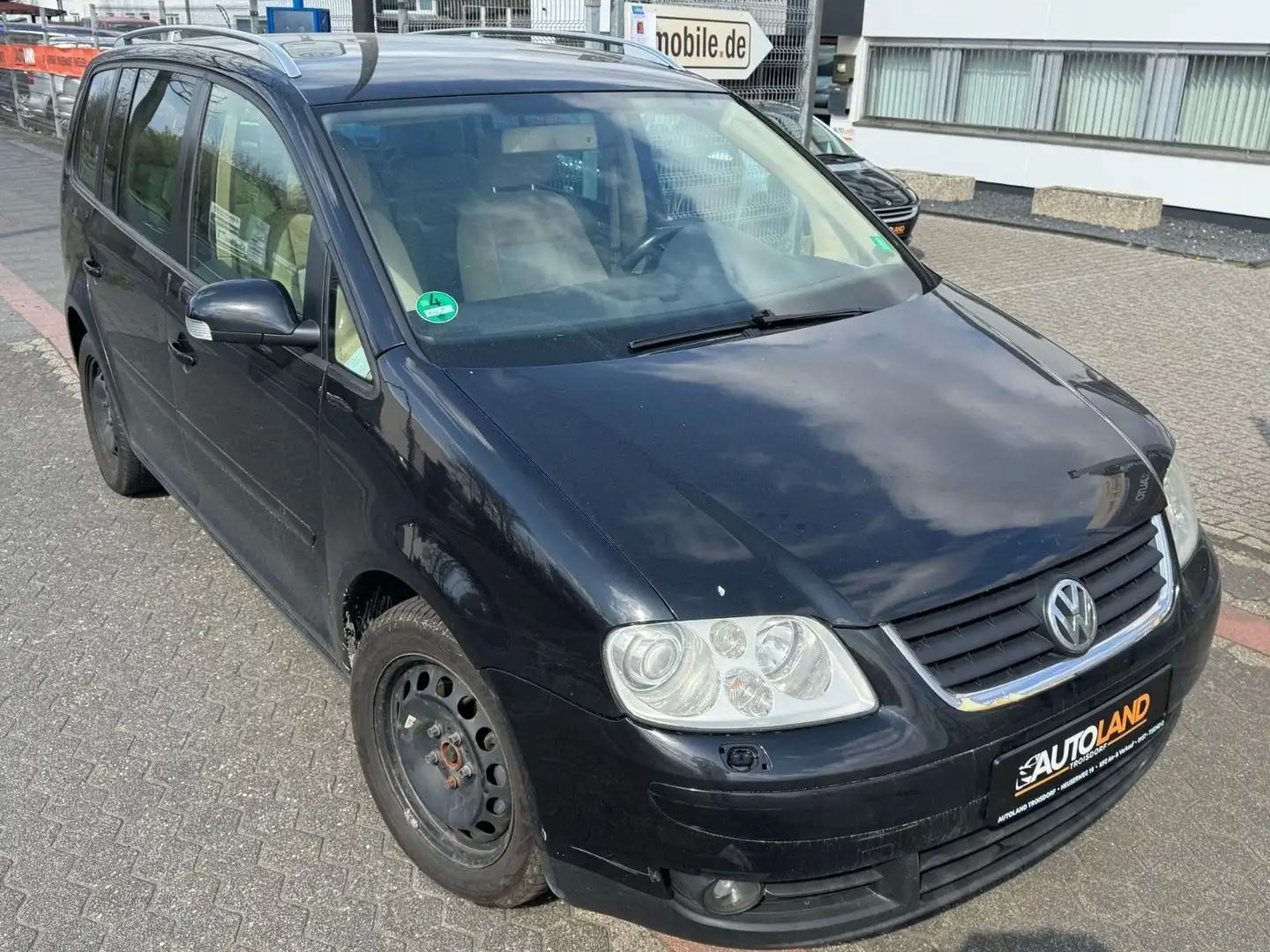 Volkswagen Touran Highline*7 SITZER*XENON*TEMPO*SHZG*AHK* Schwarz - 1